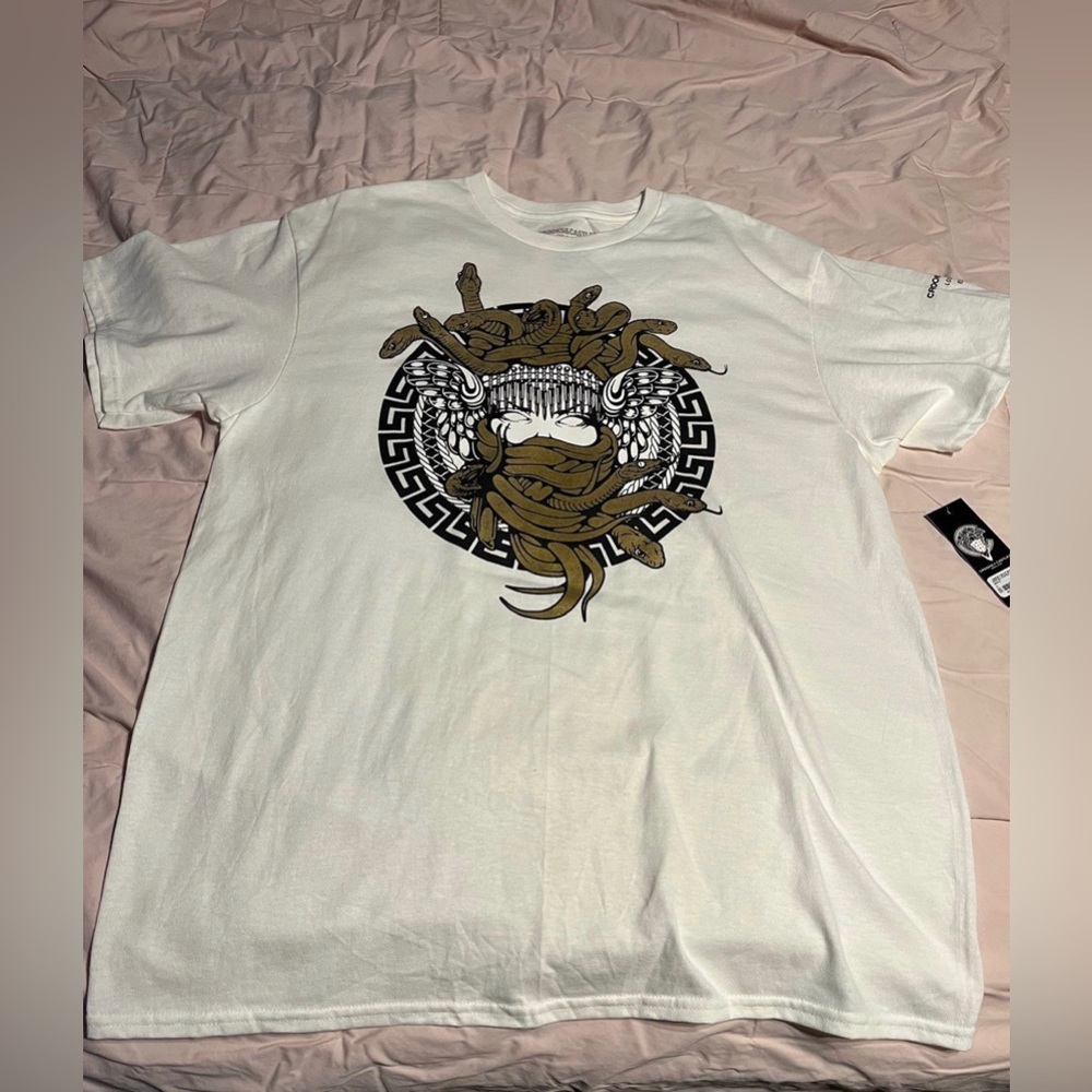 Crooks and castles shirt